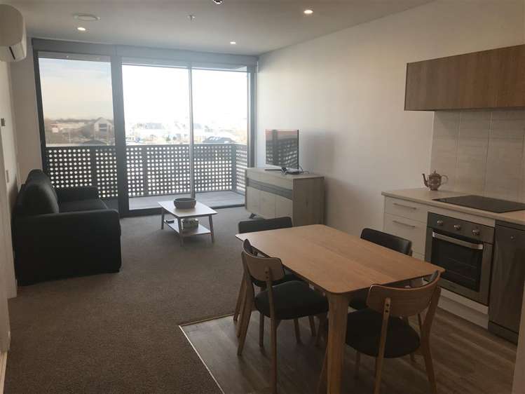 302/36c Welles Street 1419_8