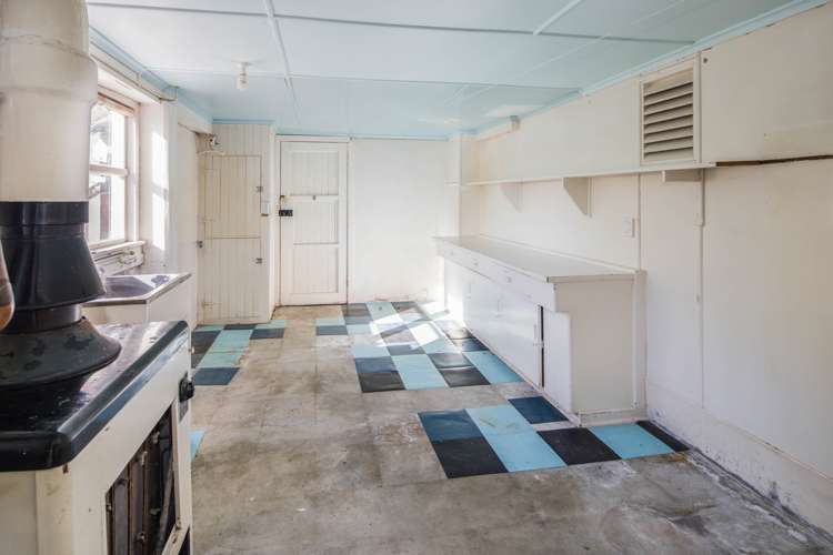 18 Cavendish Square Strathmore Park_18