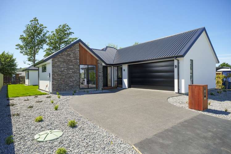 14 Lorenzos Lane Halswell_1