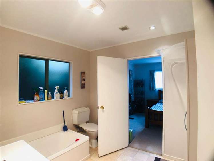 301 Glengarry Road Glen Eden_5