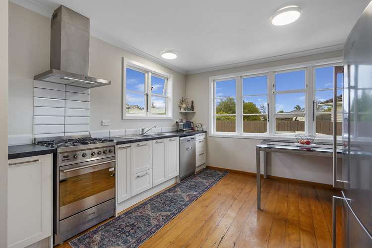 12 Le Quesne Place_5