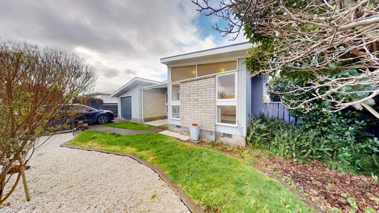 90 Surrey Road 1227_25