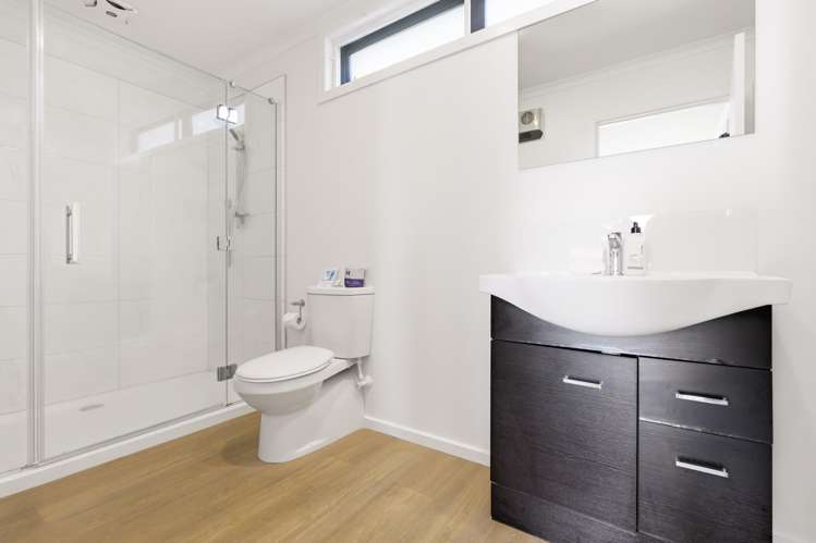 88 and 104 Waihi Road Tokaanu_9