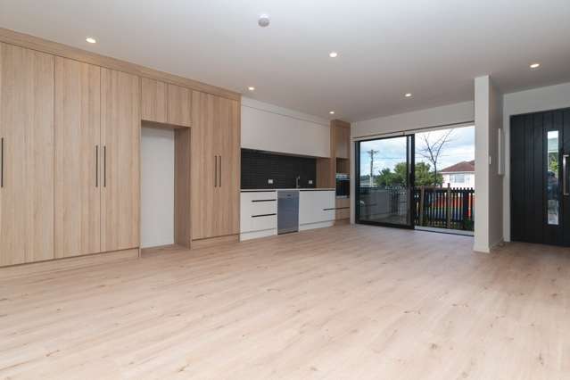 2/56 Salisbury Road Birkdale_3