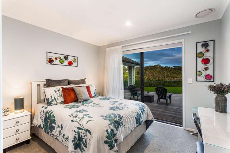 22 William Blake Way Riverhead_14