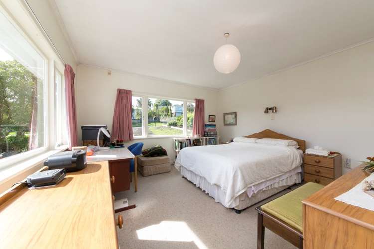 34 Highland Avenue Titirangi_11