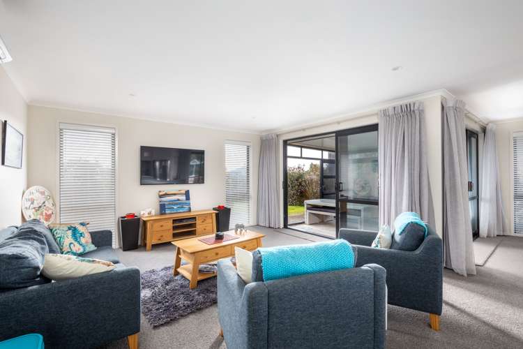 5 Mahuru Lane Okato_10