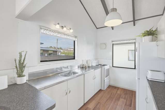 8A Church Place Whanganui Central_3