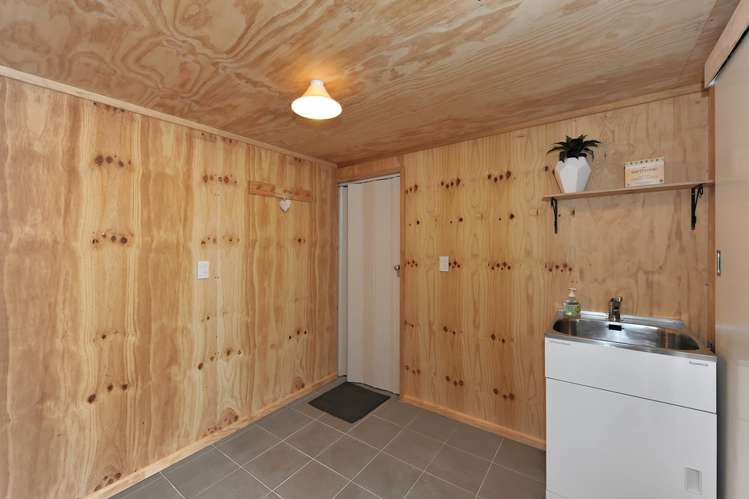 21 View Mount Stoke_16