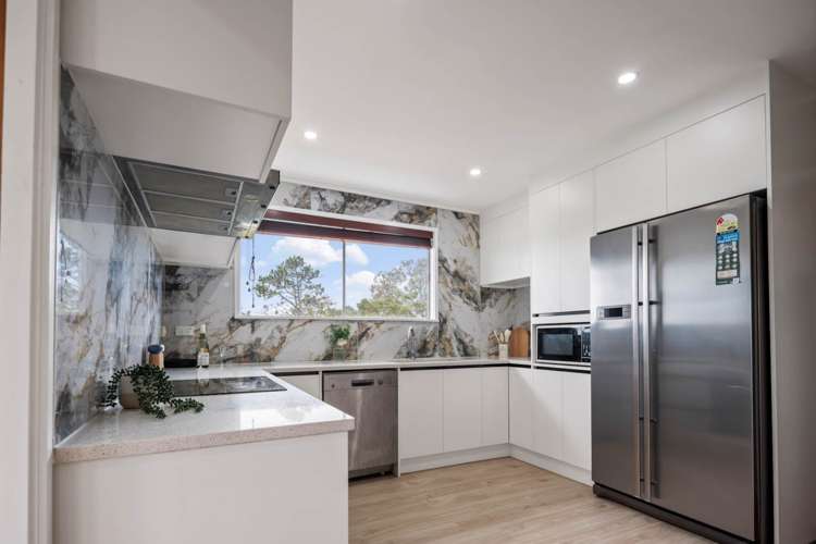 1/7 Dalmeny Close Murrays Bay_22