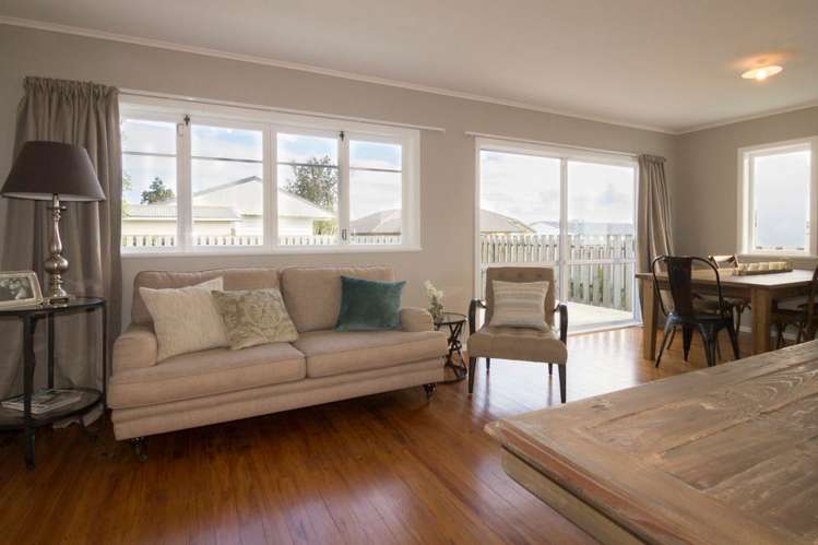 2 Hikurangi Street Te Atatu Peninsula_3