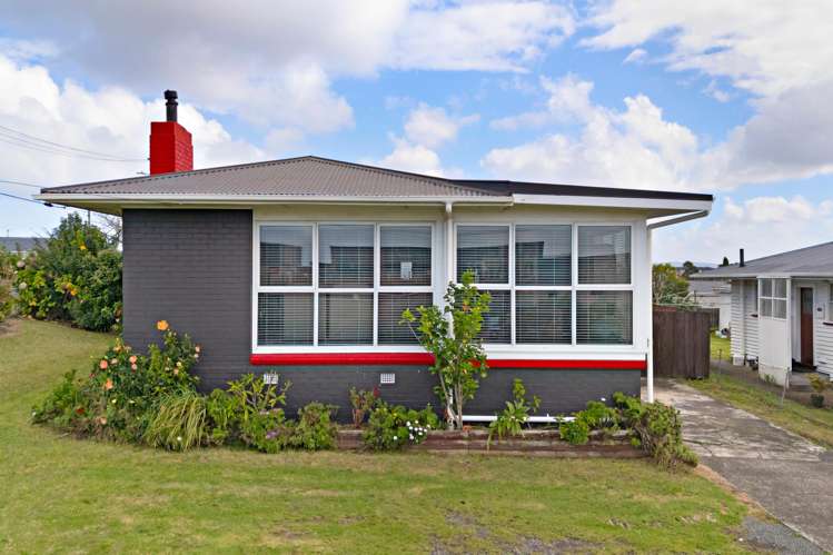 255 Richardson Road_1