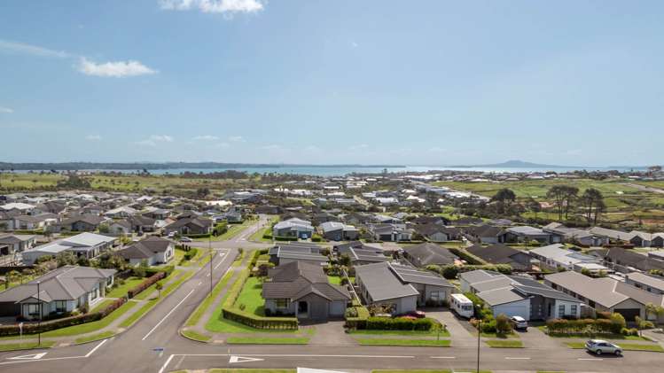 17 Doidge Street Beachlands_22