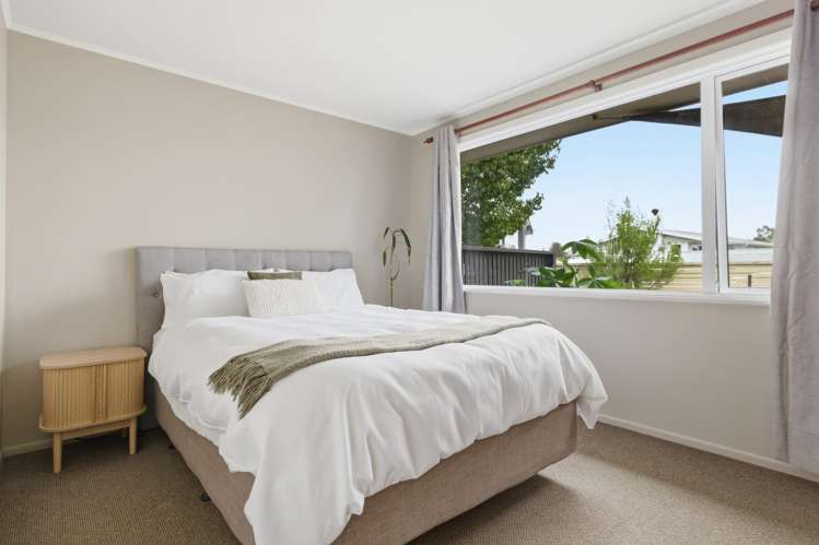 129 Kingswood Road Brookfield_19