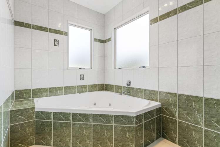 6 Rangi Avenue Schnapper Rock_10