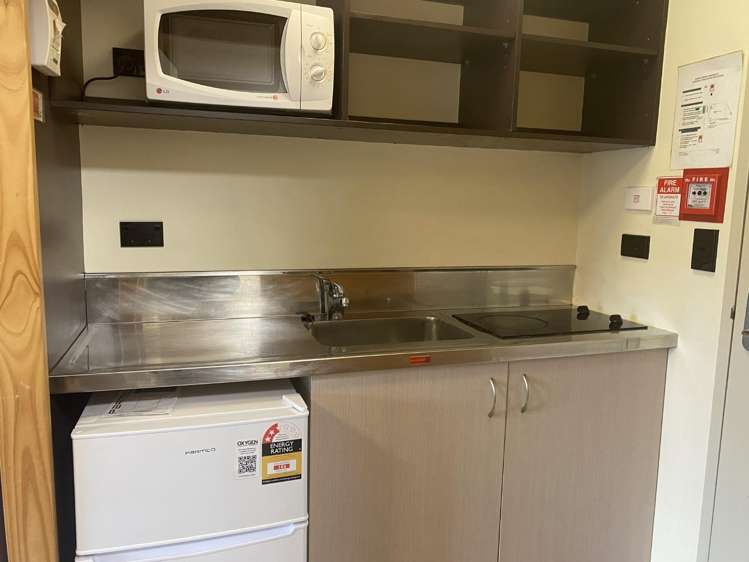 503/12 Martin Square_0