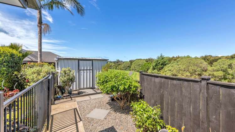 21 Constellation Avenue Beachlands_49