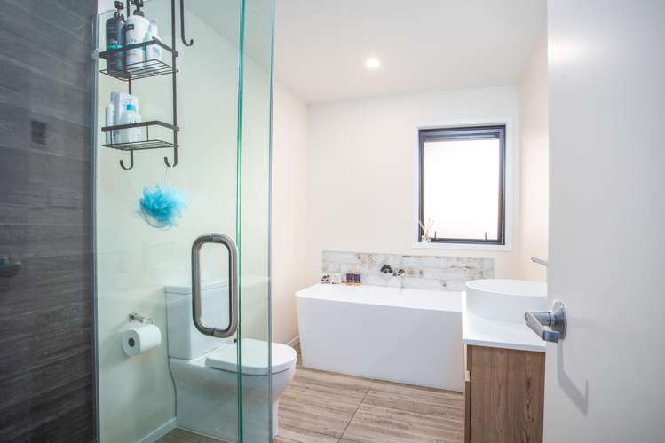 13 Till Street Jacks Point_20