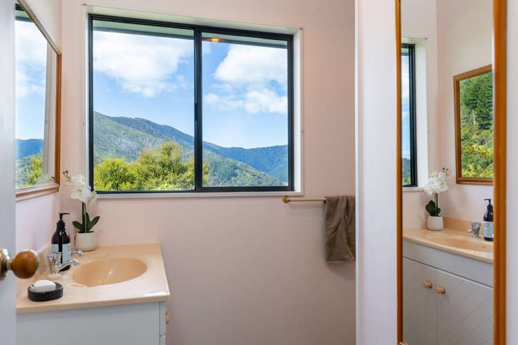 310 Port Underwood Road Whatamango Bay_22