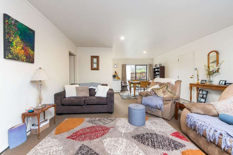 1/111 Sturges Road Henderson_6