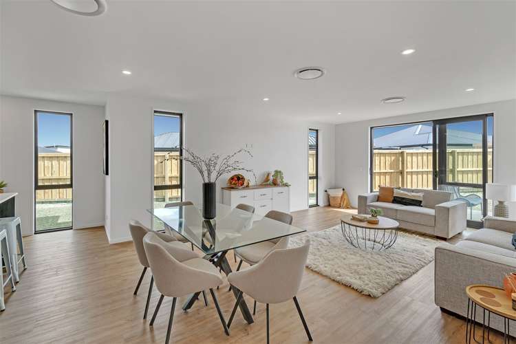 8 Gemstone Place Rolleston_2