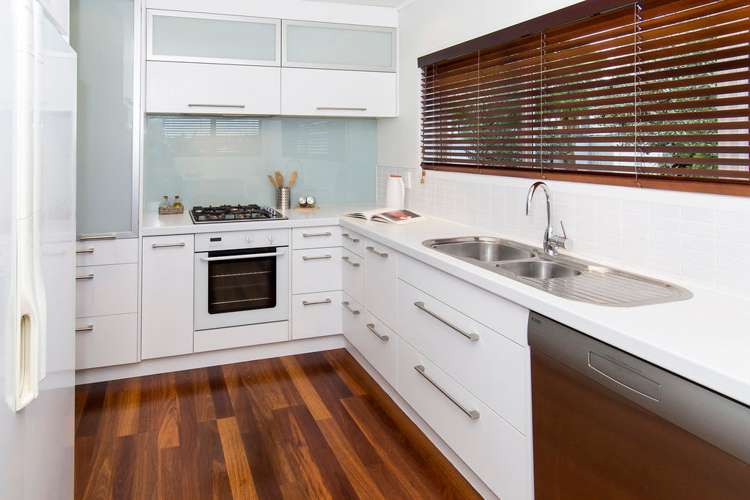 6 Hartles Place Mellons Bay_8