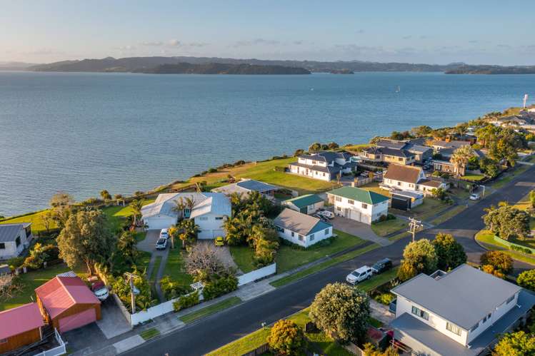 17 Manaia View Road One Tree Point_20