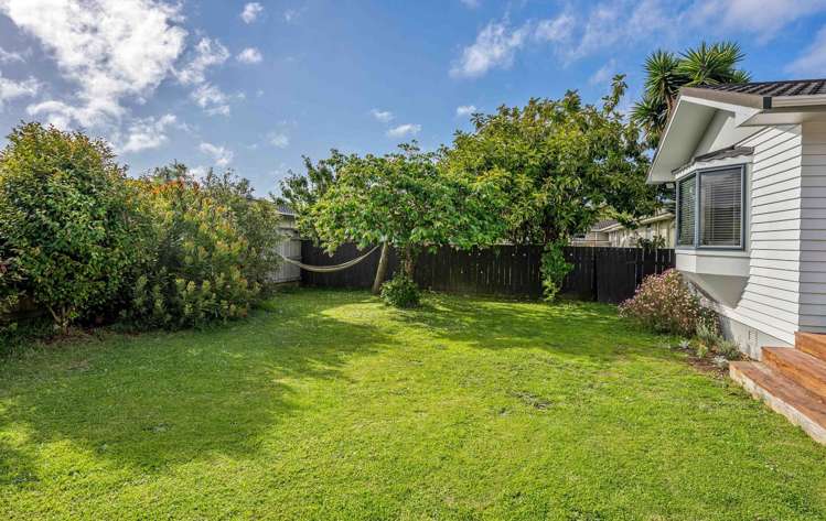 2 Matipo Street Waikanae_27