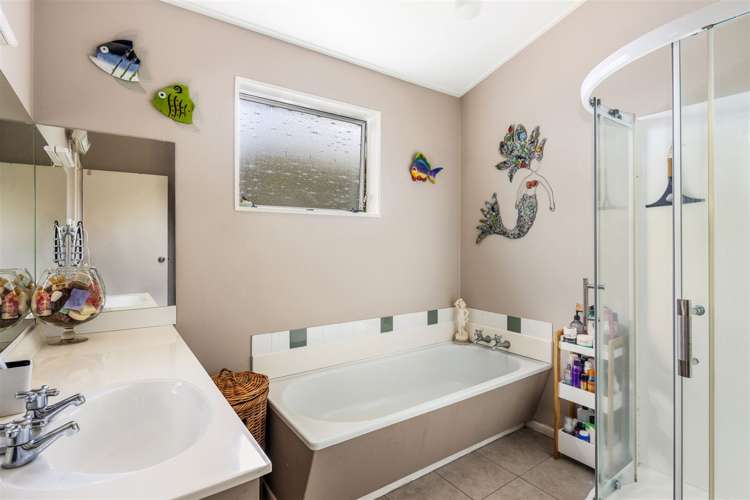 47b Chester Road Tawa_11