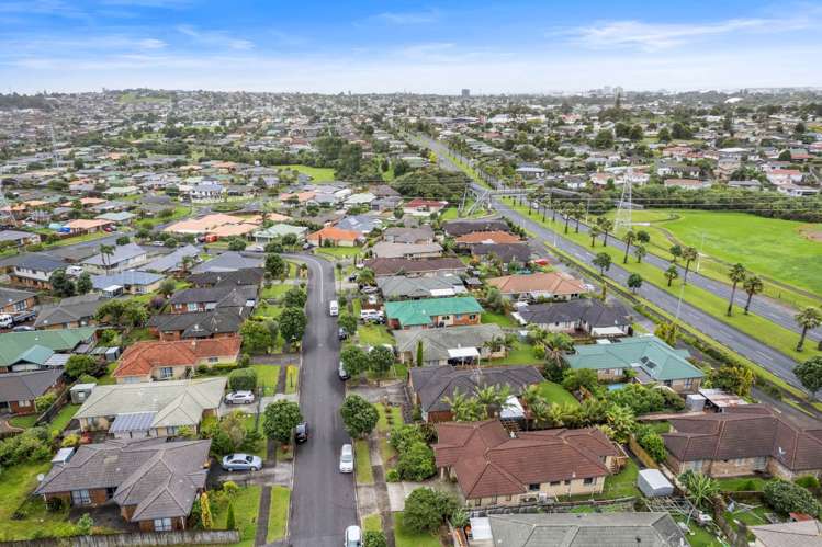 37 Robin Brooke Drive Flat Bush_31