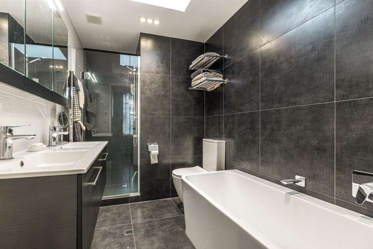 5b/19 George Street Newmarket_13