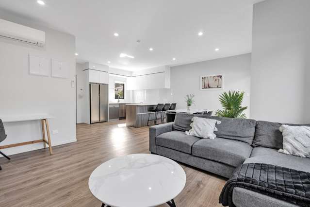 44 The Boulevard 10698_1