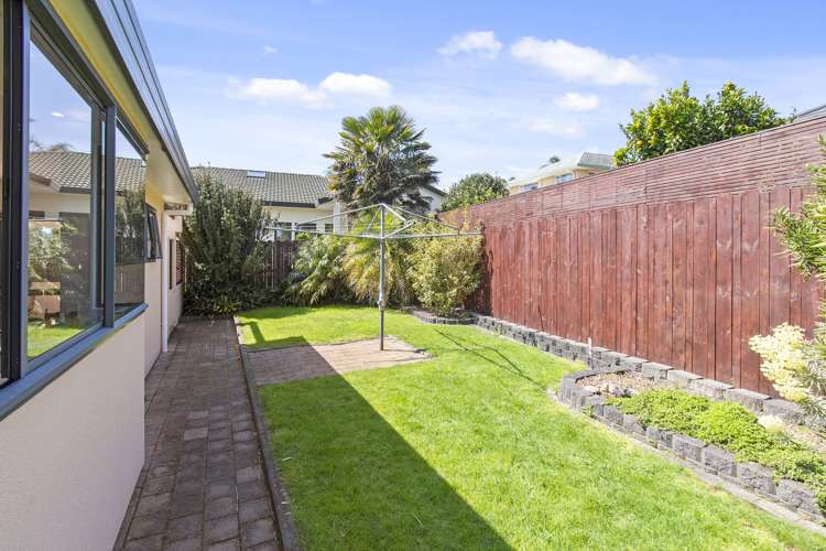 9 Lamia Place The Gardens_34