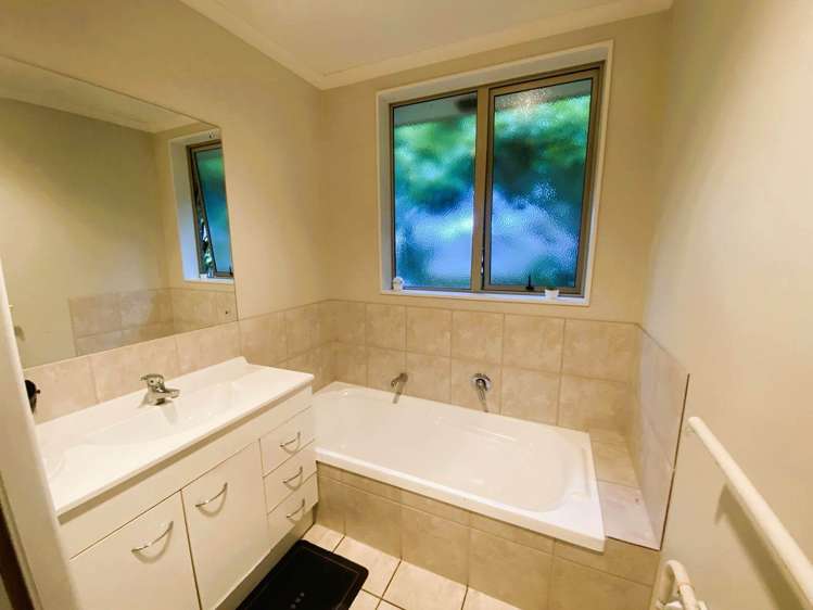 183 Keri Vista Rise Papakura_7