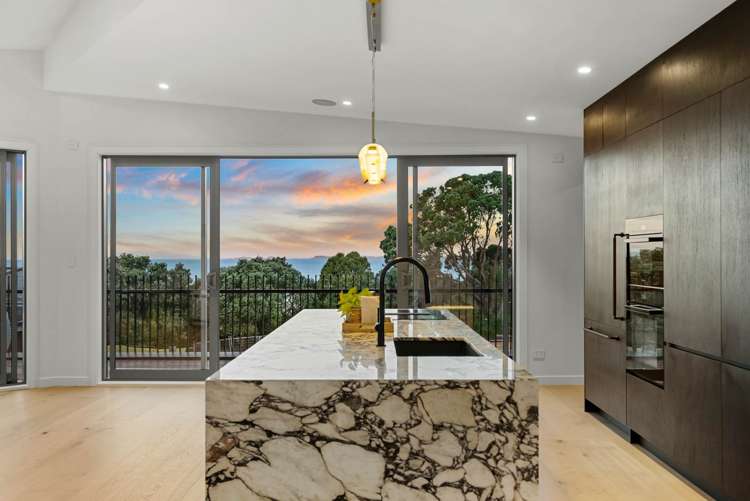 61A Churchill Road Murrays Bay_32