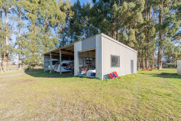1063 Te Anau Mossburn Highway Te Anau Surrounds_22