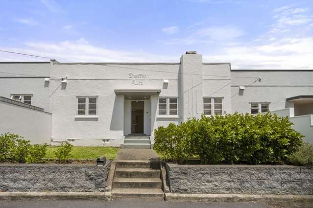 2/27 Calliope Road Devonport_1