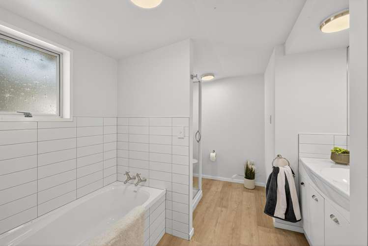 420 Marine Drive Charteris Bay_23