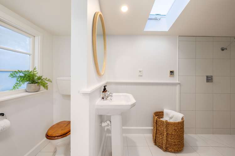 207 Pine Avenue South New Brighton_9