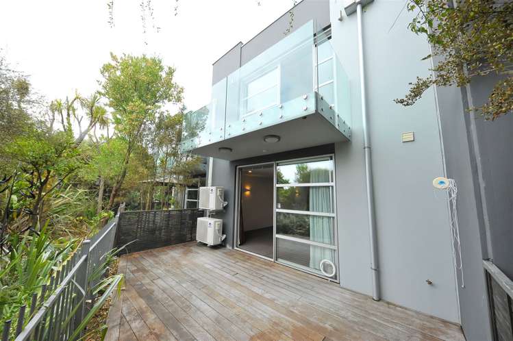 3/8a Settlers Crescent Ferrymead_1