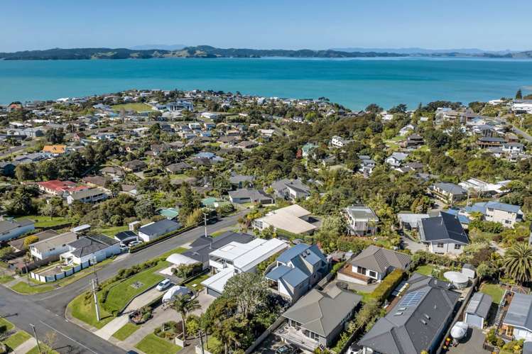 26 Maraetai School Road Maraetai_17