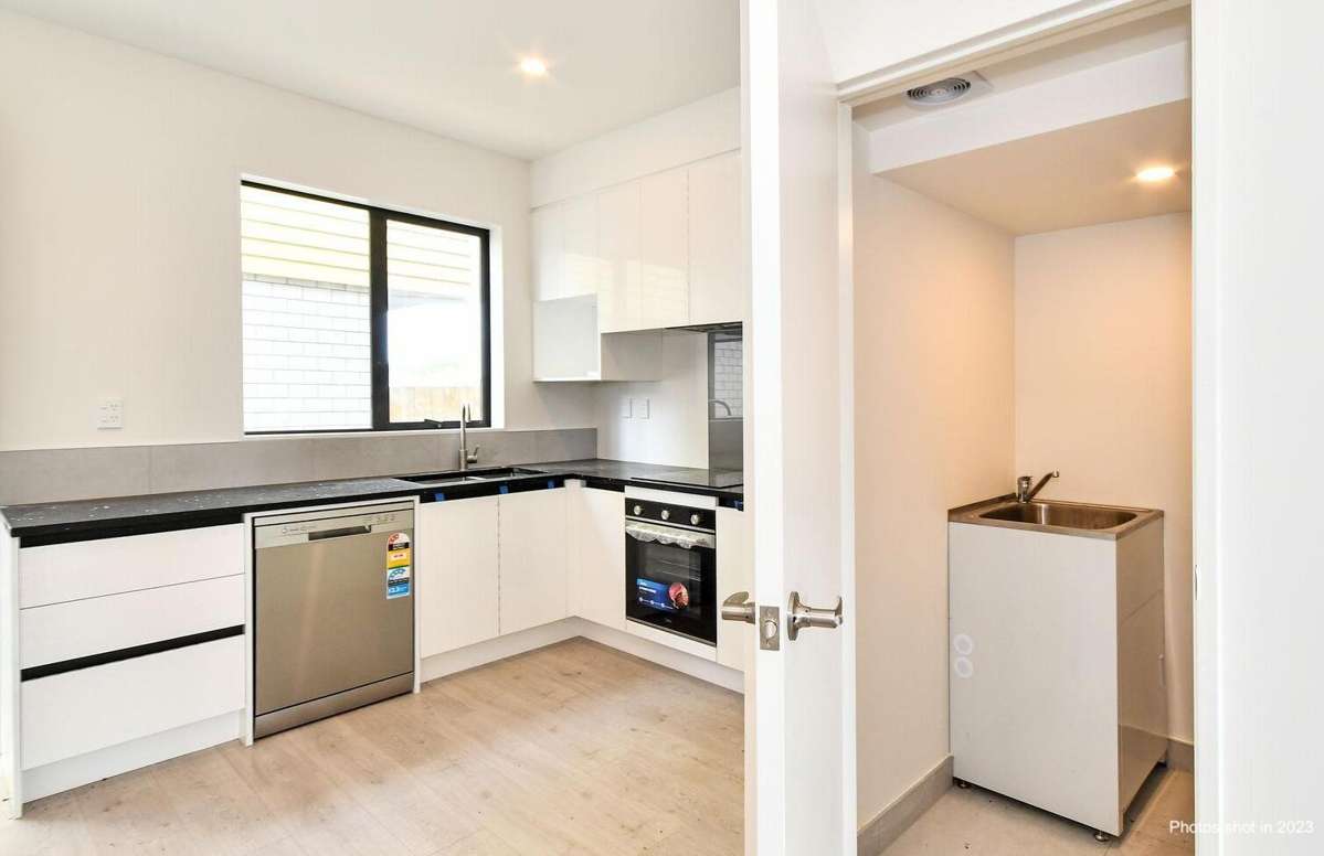 2/3226 Great North Road_2