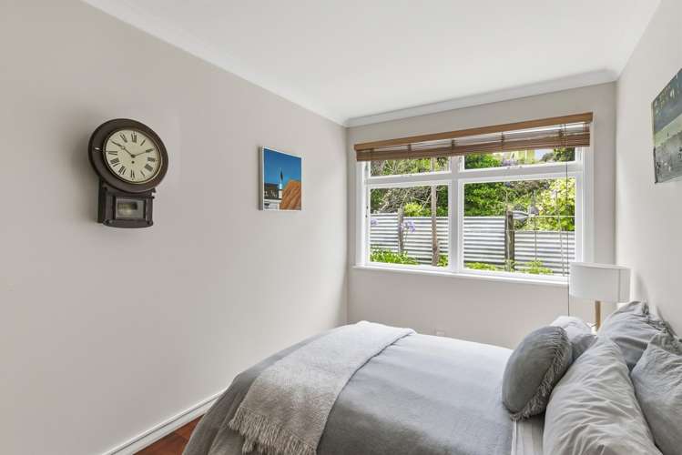 5A Paneta Street Paekakariki_11