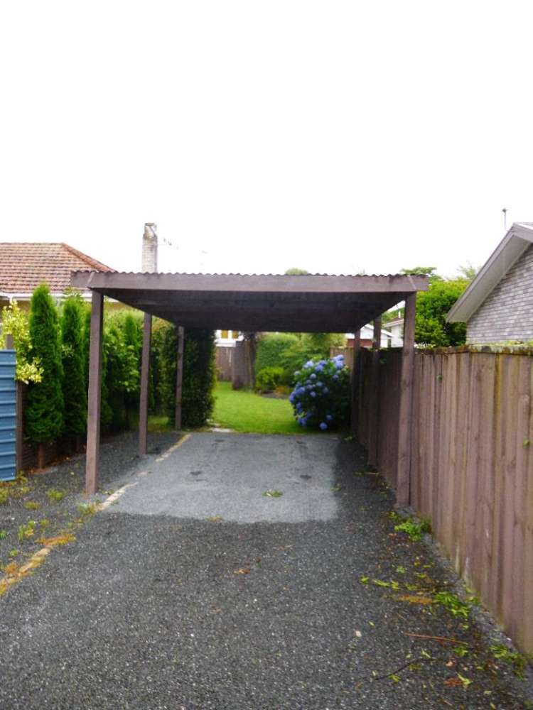 16B Flynn Road 1076_5