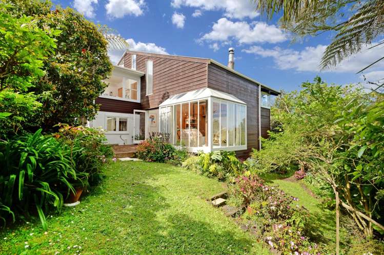 37 Tui Glen Road Birkenhead_3