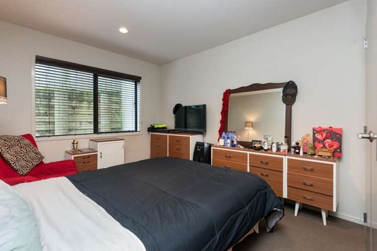 22f Sheppard Street Gate Pa_8