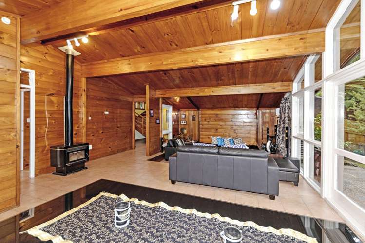 214 Woodlands Park Road Titirangi_6