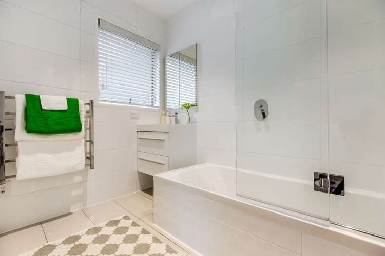 16a Winhall Rise Remuera_15