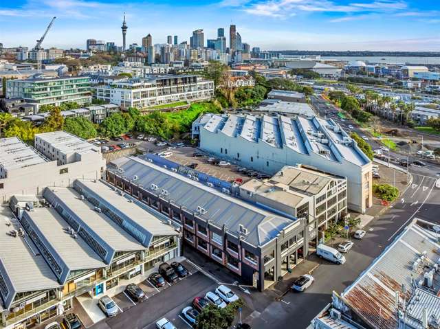 Charming Character Office Suite in Parnell