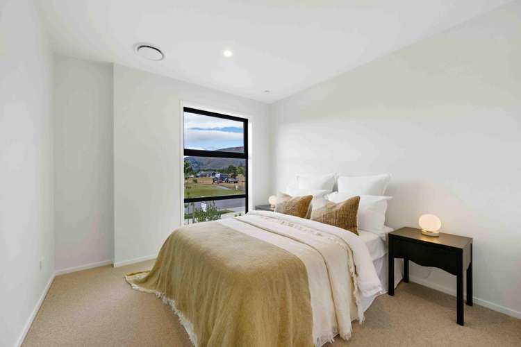 7 Buttercup Street Wanaka_21